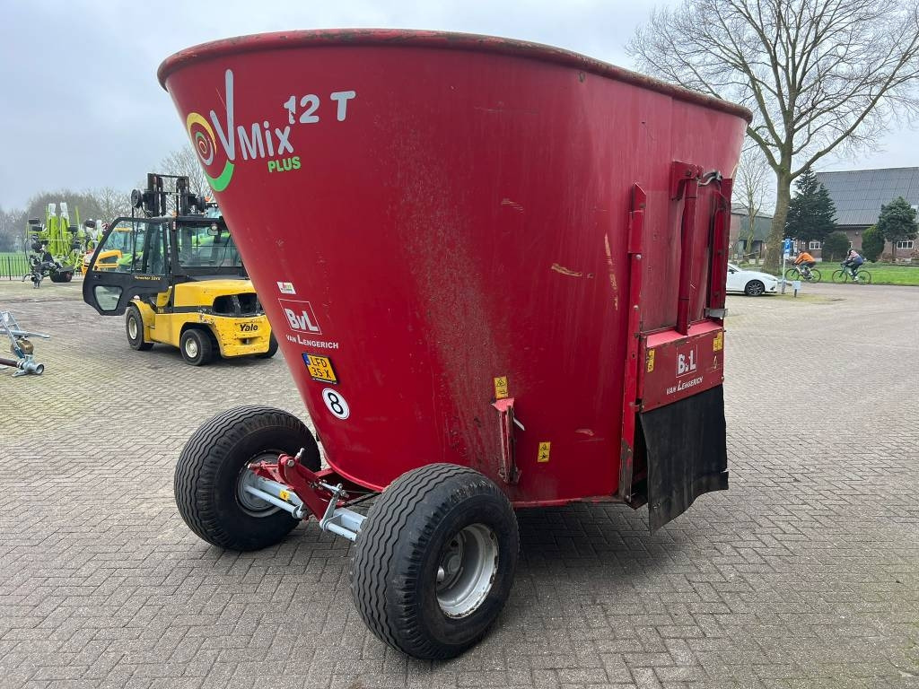 Voermengwagen BvL van Lengerich V-Mix 12 T Plus