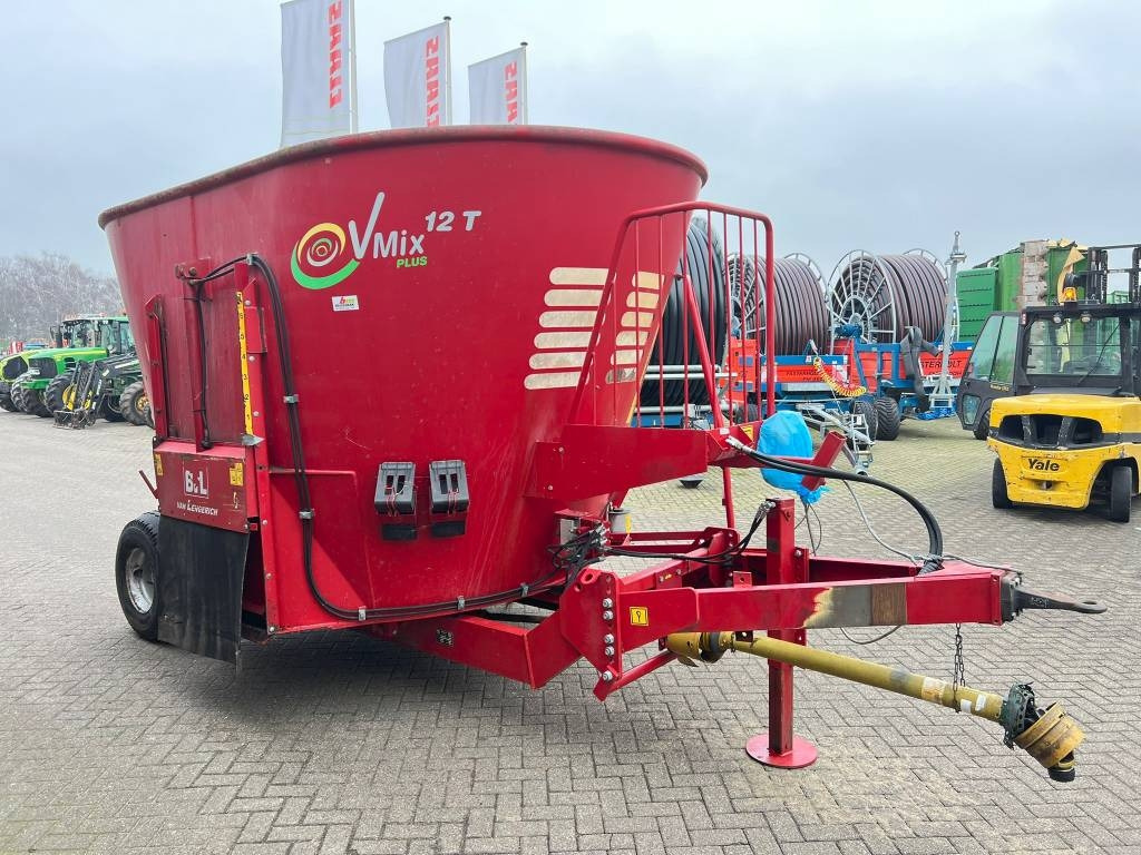 Voermengwagen BvL van Lengerich V-Mix 12 T Plus