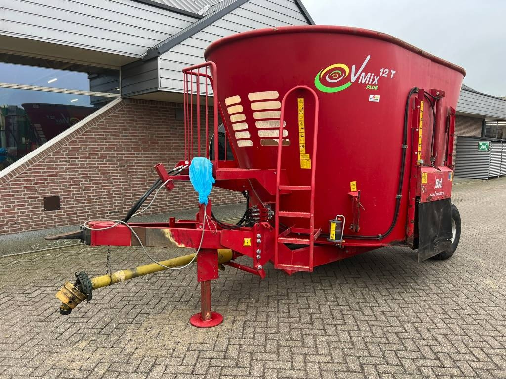 Voermengwagen BvL van Lengerich V-Mix 12 T Plus