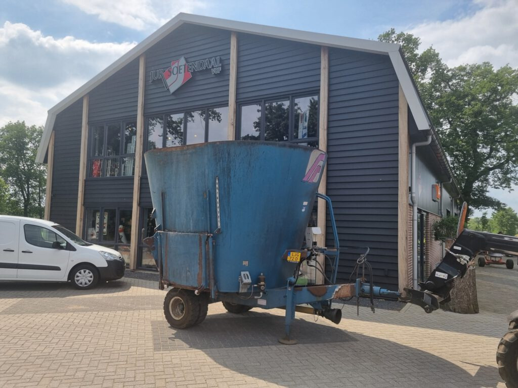 Voermengwagen FRASTO Tornado feedwagon 12 m3