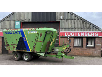 Voermengwagen Faresin Magnum 2000 voermachines