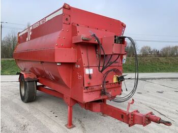 JF PA 15 - voermengwagen