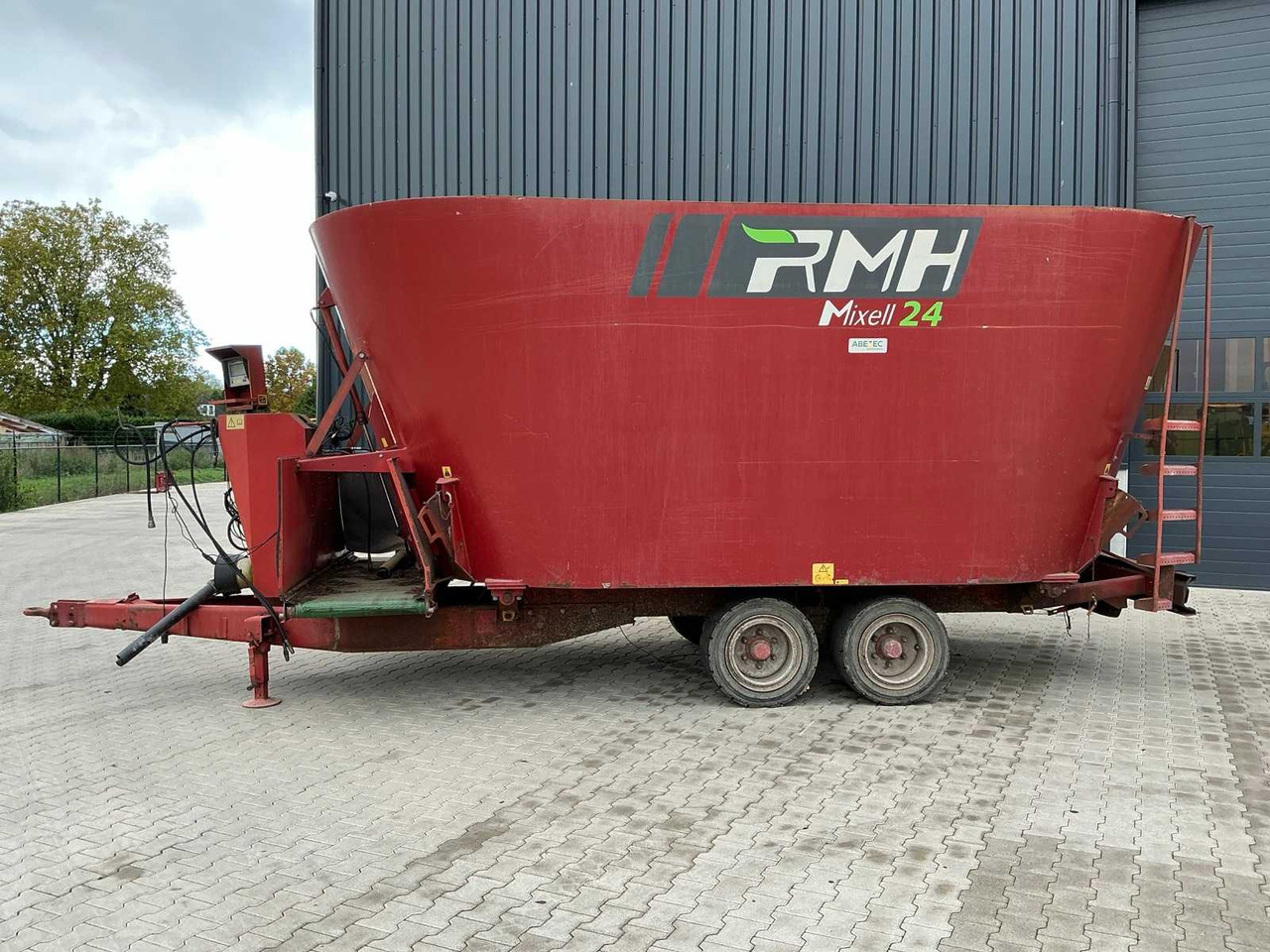 Voermengwagen RMH Mixell-24