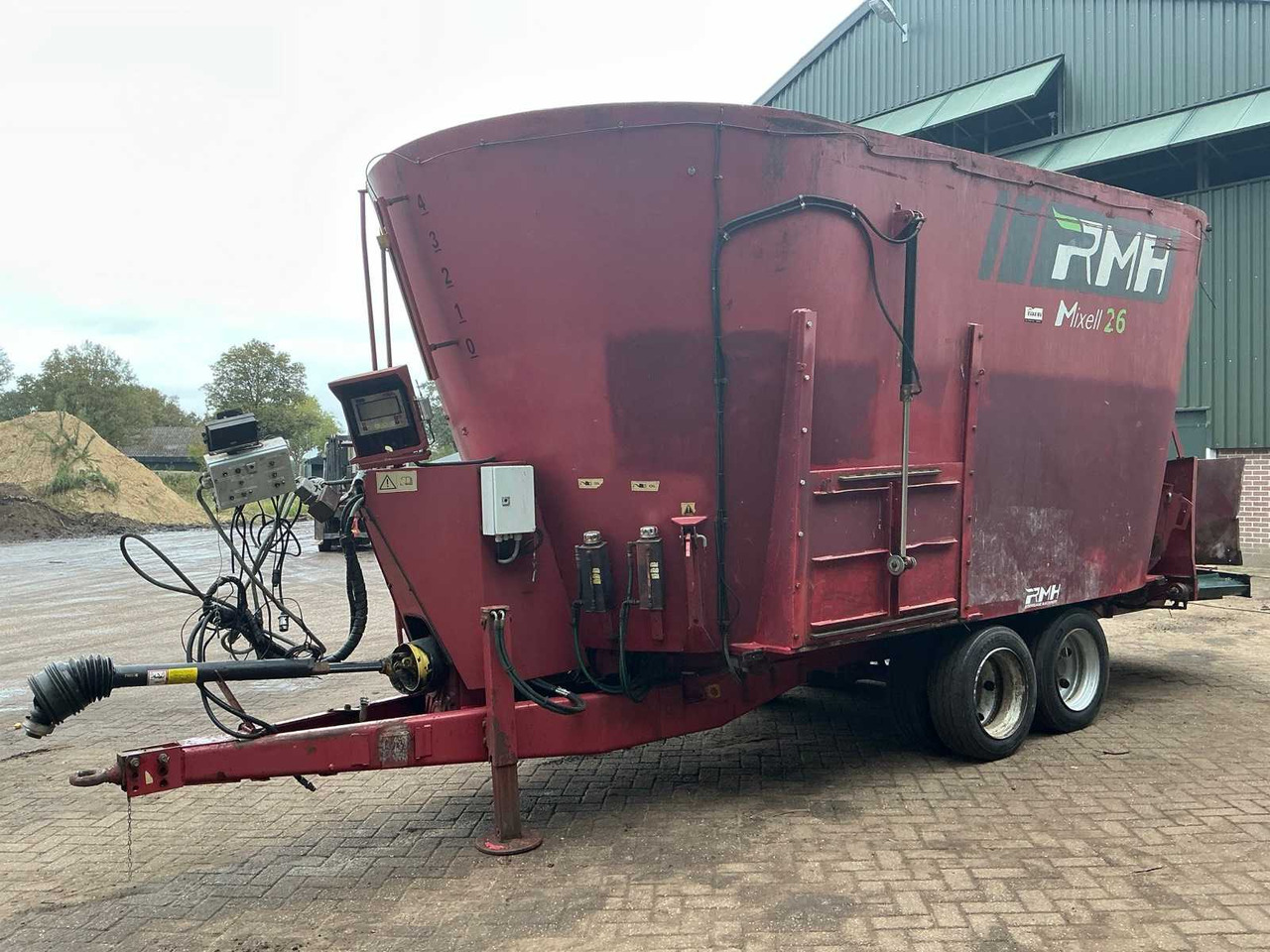 Voermengwagen RMH Mixell 26