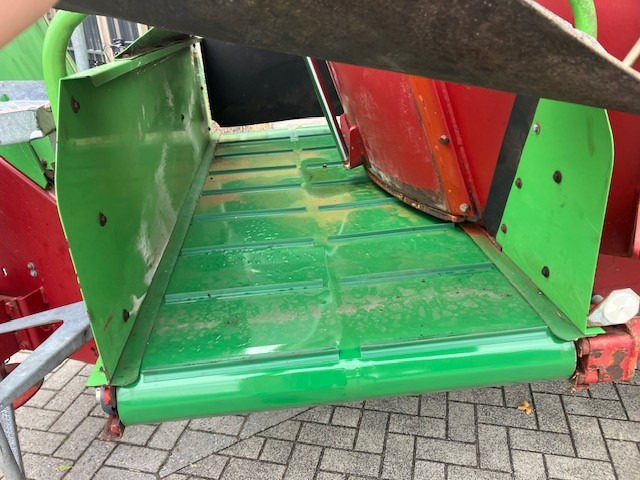 Voermengwagen STRAUTMANN Vertimix 1700 double