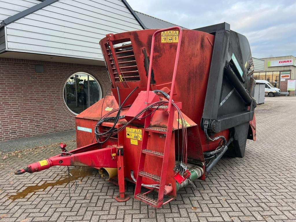 Voermengwagen Schrijver Trioliet Jumbo 10