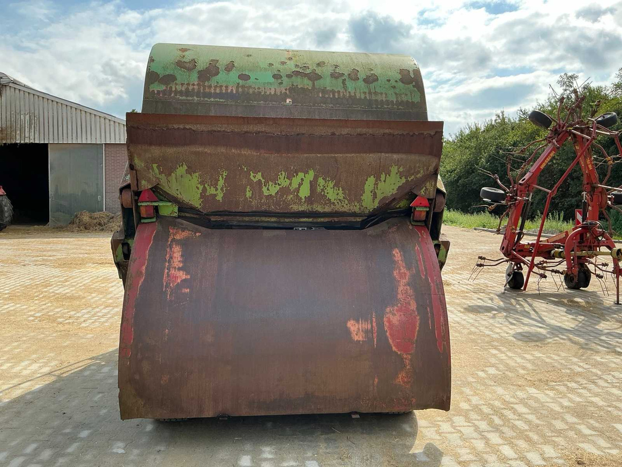 Voermengwagen Strautmann 1250Z