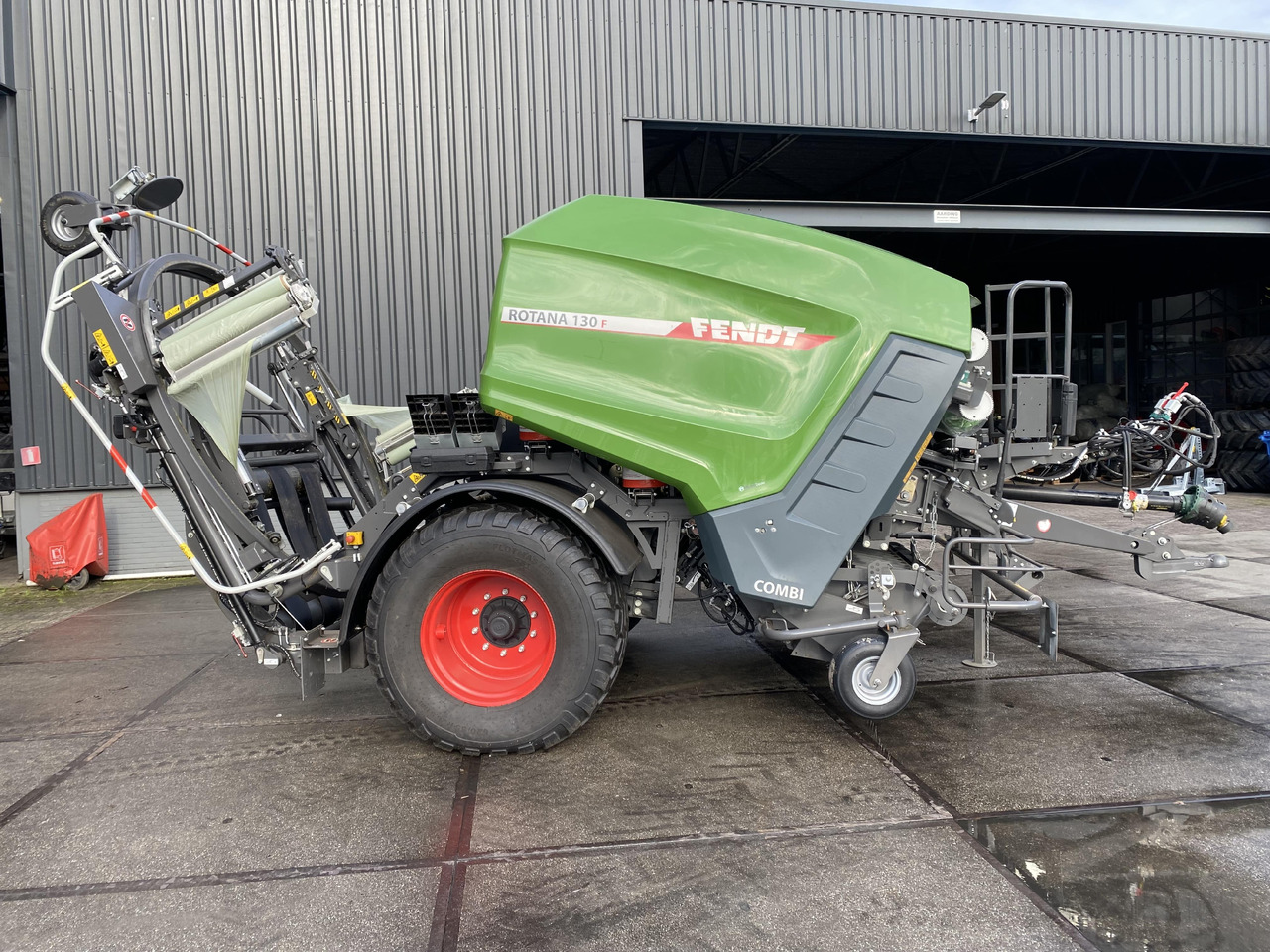 Wikkelaar Fendt 130F Combi