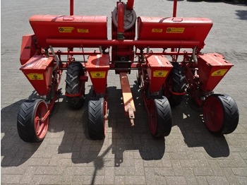 Becker Aeromat, 4 reihig, - zaaimachine