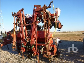 Becker HKPZ 8 Row - Zaaimachine