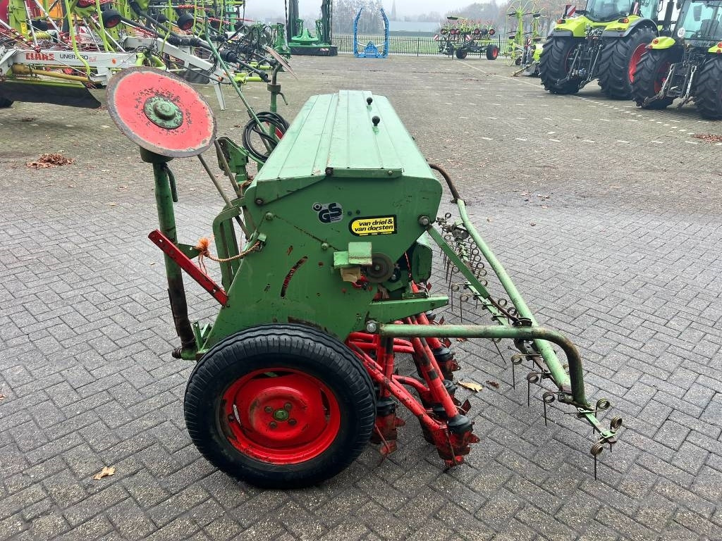 Zaaimachine Hassia DU 100 300/36 zaaimachine