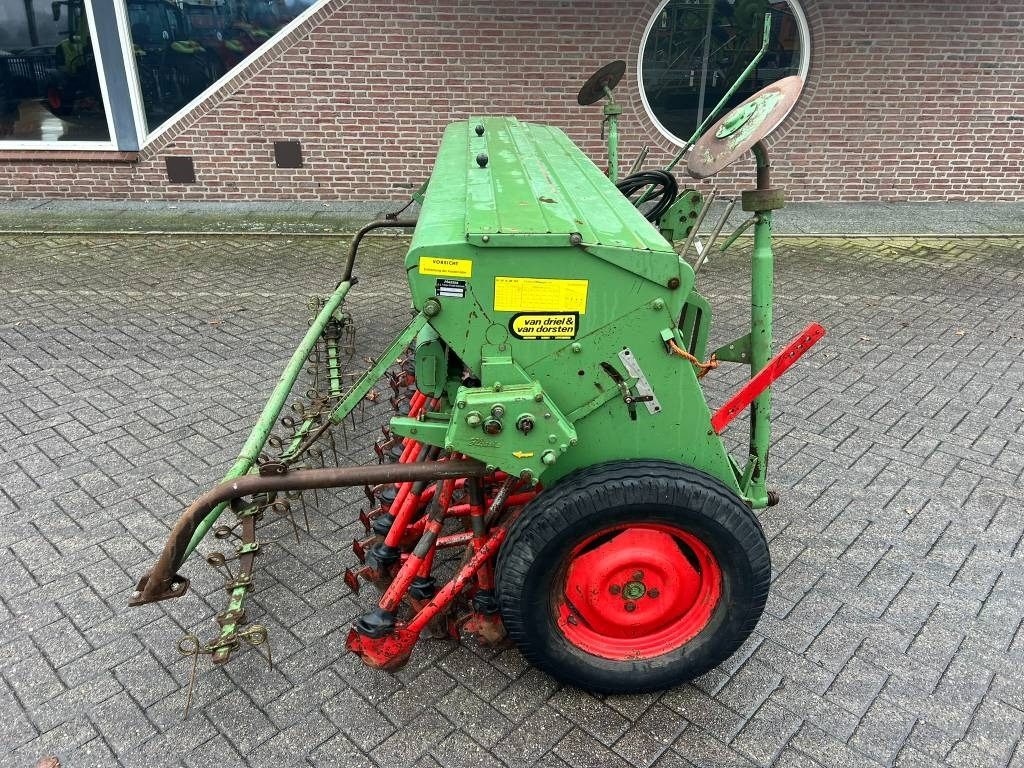 Zaaimachine Hassia DU 100 300/36 zaaimachine