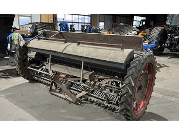 Zaaimachine Stegsted Zaaimachine grondbewerking