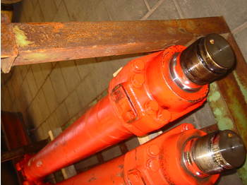 O&K 1979357 - Hydraulische cilinder