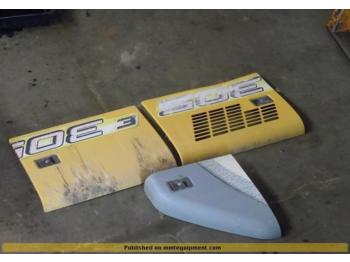 New Holland E305 - Hoods  - motorkap
