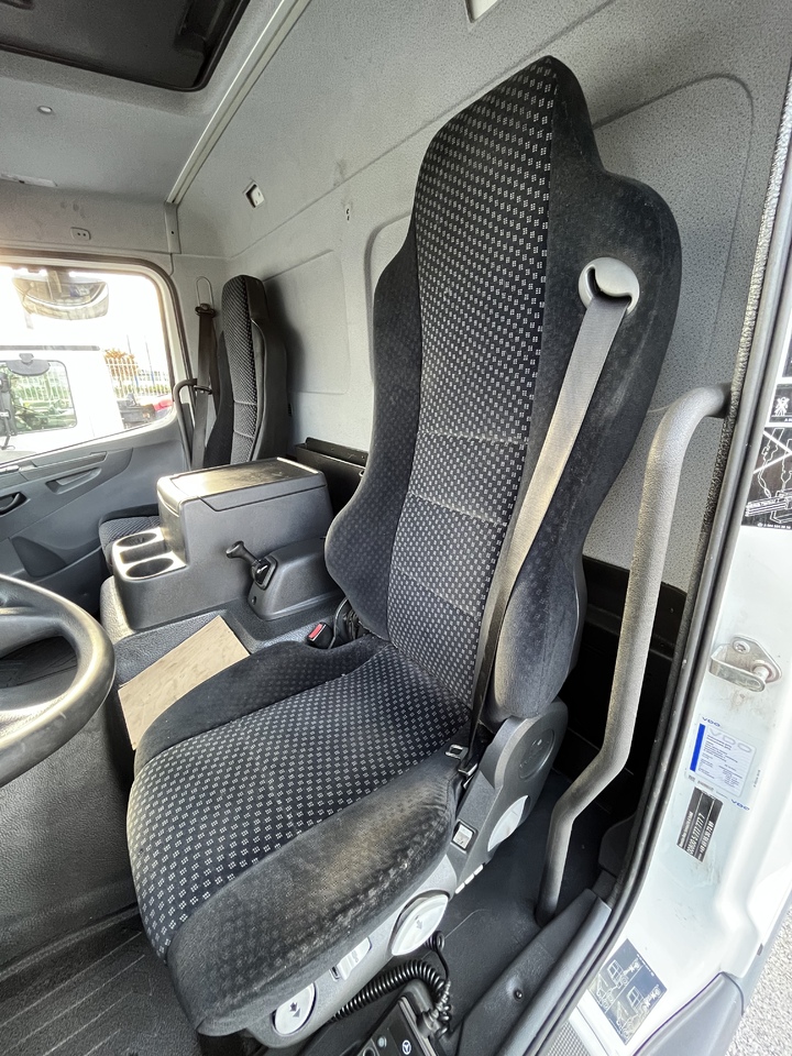 Cabine en interieur voor Vrachtwagen SHORT CAB COMPLETE ATEGO 3: afbeelding 11