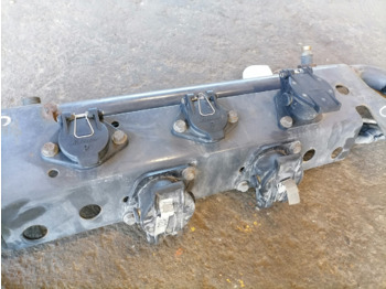 Frame/ Chassis voor Vrachtwagen Volvo Kabiini tagune haagise pistikute kinnitusraam 1629142: afbeelding 3