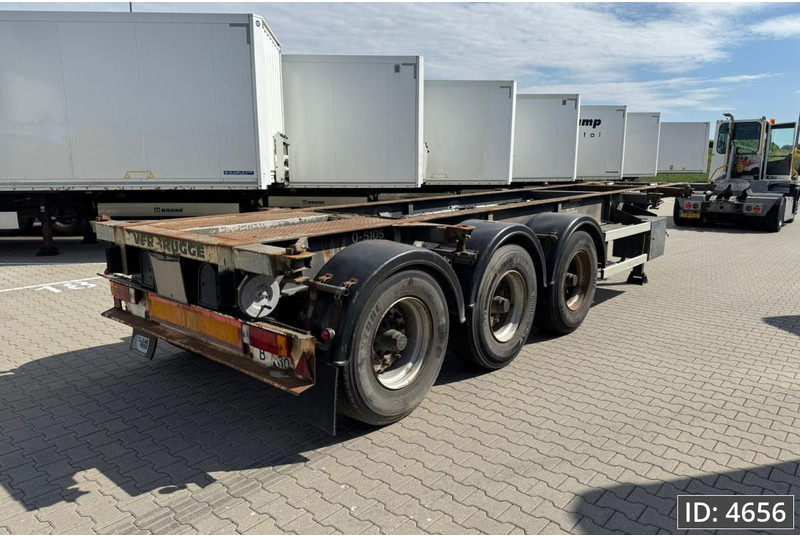 Containertransporter/ Wissellaadbak oplegger DESOT 3AT / 20-30 ft / BPW