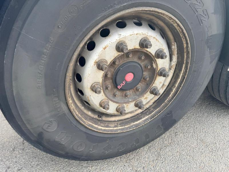 Containertransporter/ Wissellaadbak oplegger Fruehauf