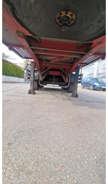 Containertransporter/ Wissellaadbak oplegger Schwarzmüller kurzes 3- Achs Chassis ADR für Chemie Spezialbehäl kurzes 3- Achs Chassis ADR für Chemie Spezialbehälter