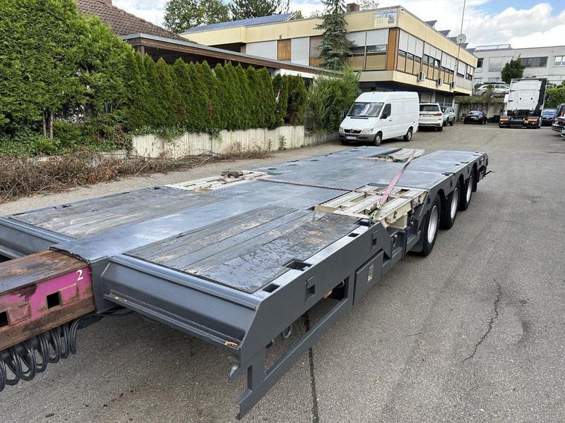 Dieplader oplegger Broshuis Tele Semi Tieflader Luft 4.5 m auszieh u. 3 m verb Tele Semi Tieflader Luft 4.5 m auszieh u. 3 m verbreiterb.