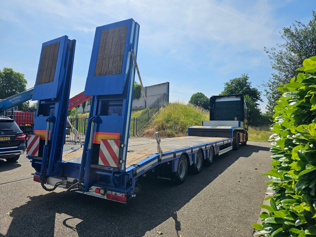 Dieplader oplegger Kässbohrer LB3E With Hydraulic Flip Ramps