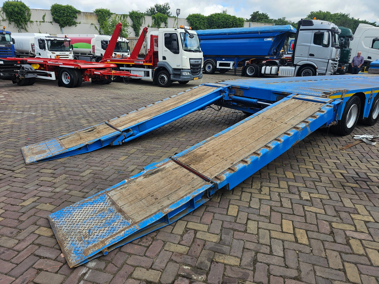 Dieplader oplegger Nooteboom OSD-58-04V With Hydraulic Ramps