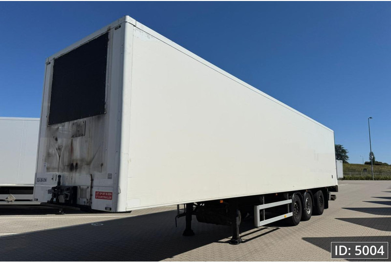 Gesloten oplegger HTF HZO 39 / Disk brakes