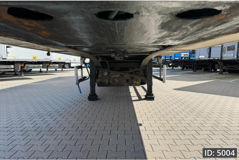 Gesloten oplegger HTF HZO 39 / Disk brakes