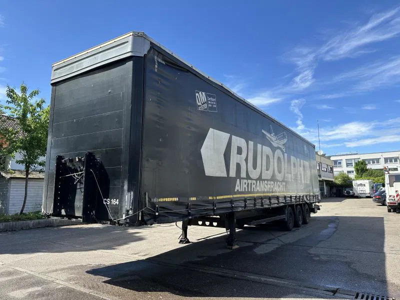 Gesloten oplegger Kögel MEGA Tautliner mit ROLLENBETT Flughafentr. MEGA Tautliner mit ROLLENBETT Flughafentr.
