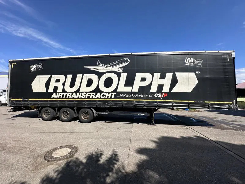 Gesloten oplegger Kögel MEGA Tautliner mit ROLLENBETT Flughafentr. MEGA Tautliner mit ROLLENBETT Flughafentr.