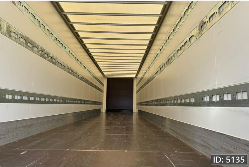 Gesloten oplegger Krone SEK / Steering axle / More available