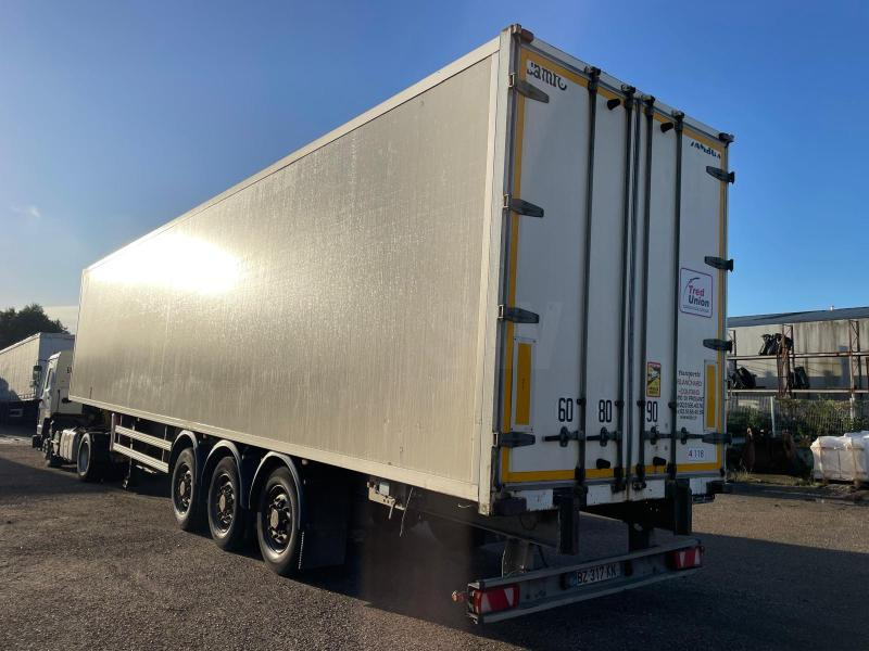 Gesloten oplegger Samro