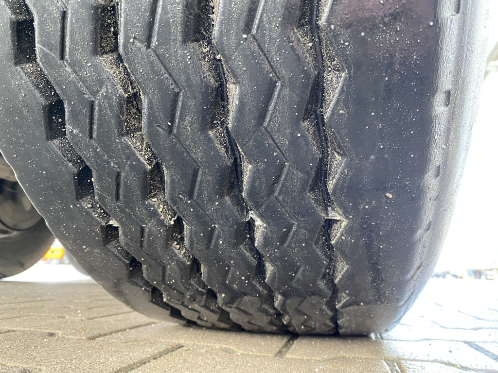 Kipper oplegger Carnehl CHKS/HH Stahl-Halbschalenmulde