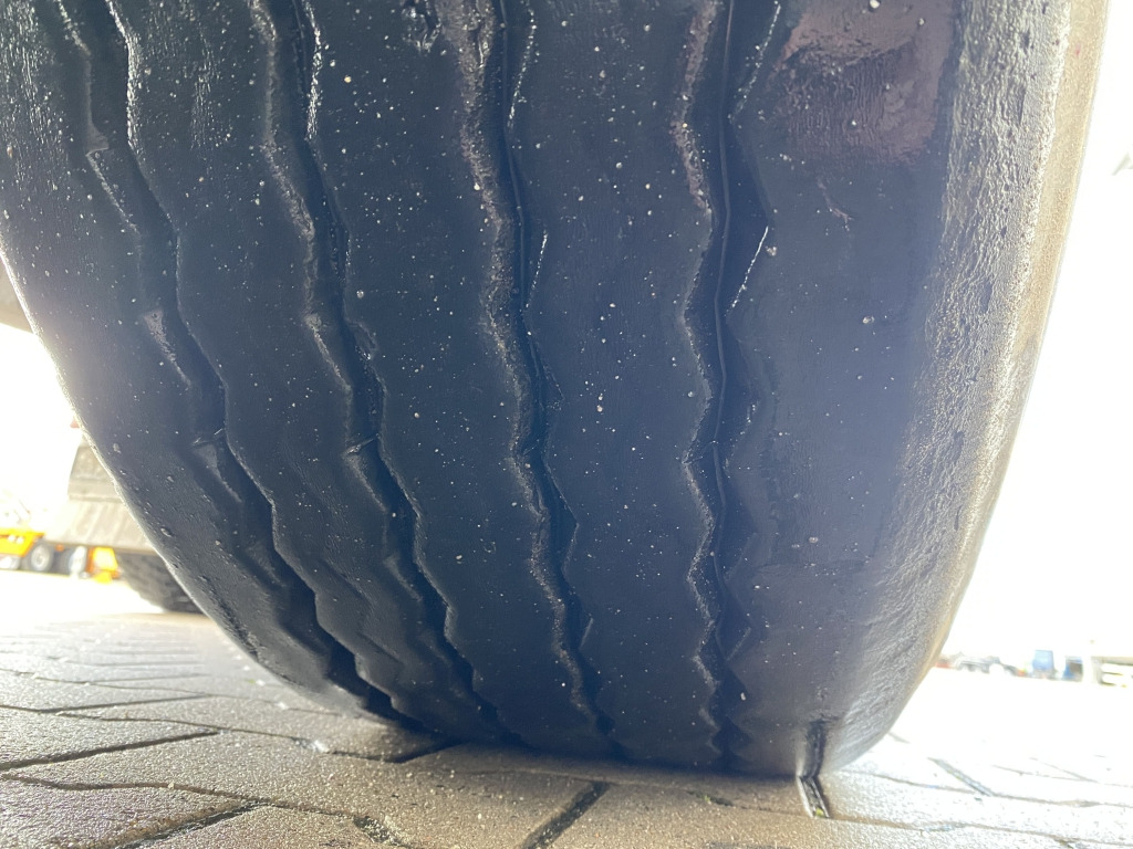 Kipper oplegger Carnehl CHKS/HH Stahl-Halbschalenmulde