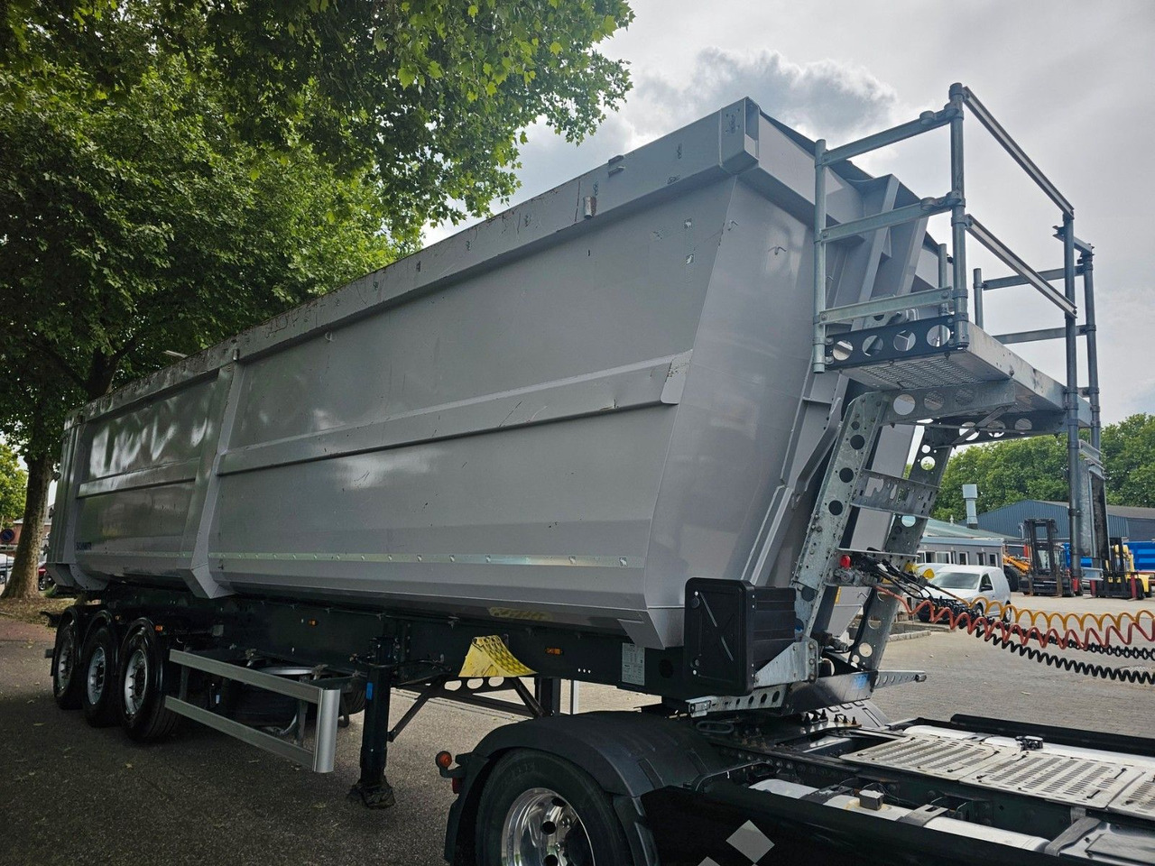 Kipper oplegger Schmitz Cargobull SGF*S3 Hardox Mude 55 m3