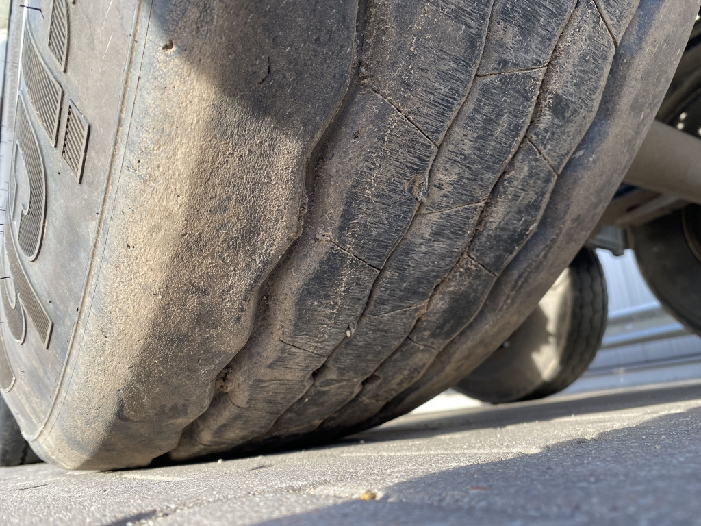 Kipper oplegger Schmitz SGF-S3 Stahl-Halbschalenmulde