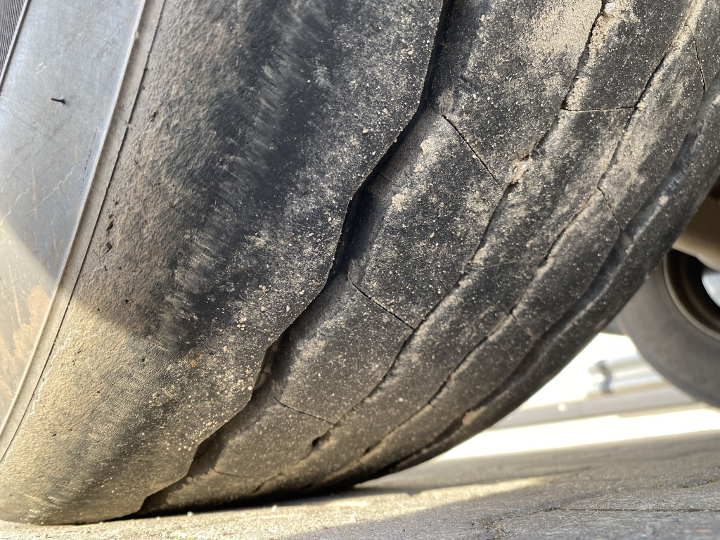 Kipper oplegger Schmitz SGF-S3 Stahl-Halbschalenmulde