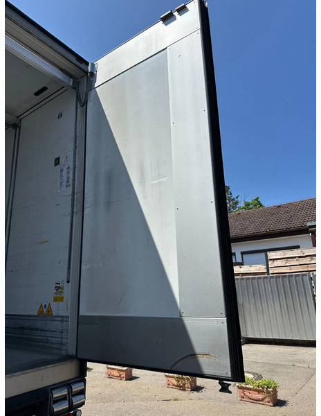 Koelwagen oplegger Schmitz Cargobull 3 x T-Kühl SLX*Spectrum*Bi-Temp*Doppelst.*LENK*LBW*blumenbreit*PHARMA