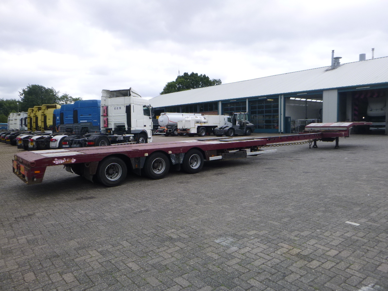 Dieplader oplegger Nooteboom 3-axle semi-lowbed trailer extendable 14.5 m + ramps: afbeelding 4