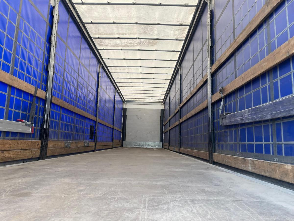 Schuifzeiloplegger Schmitz Cargobull