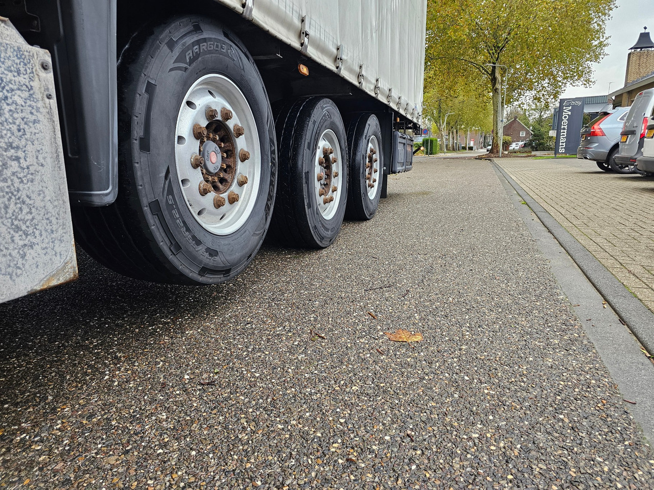 Schuifzeiloplegger Schmitz S01 With New Tyres