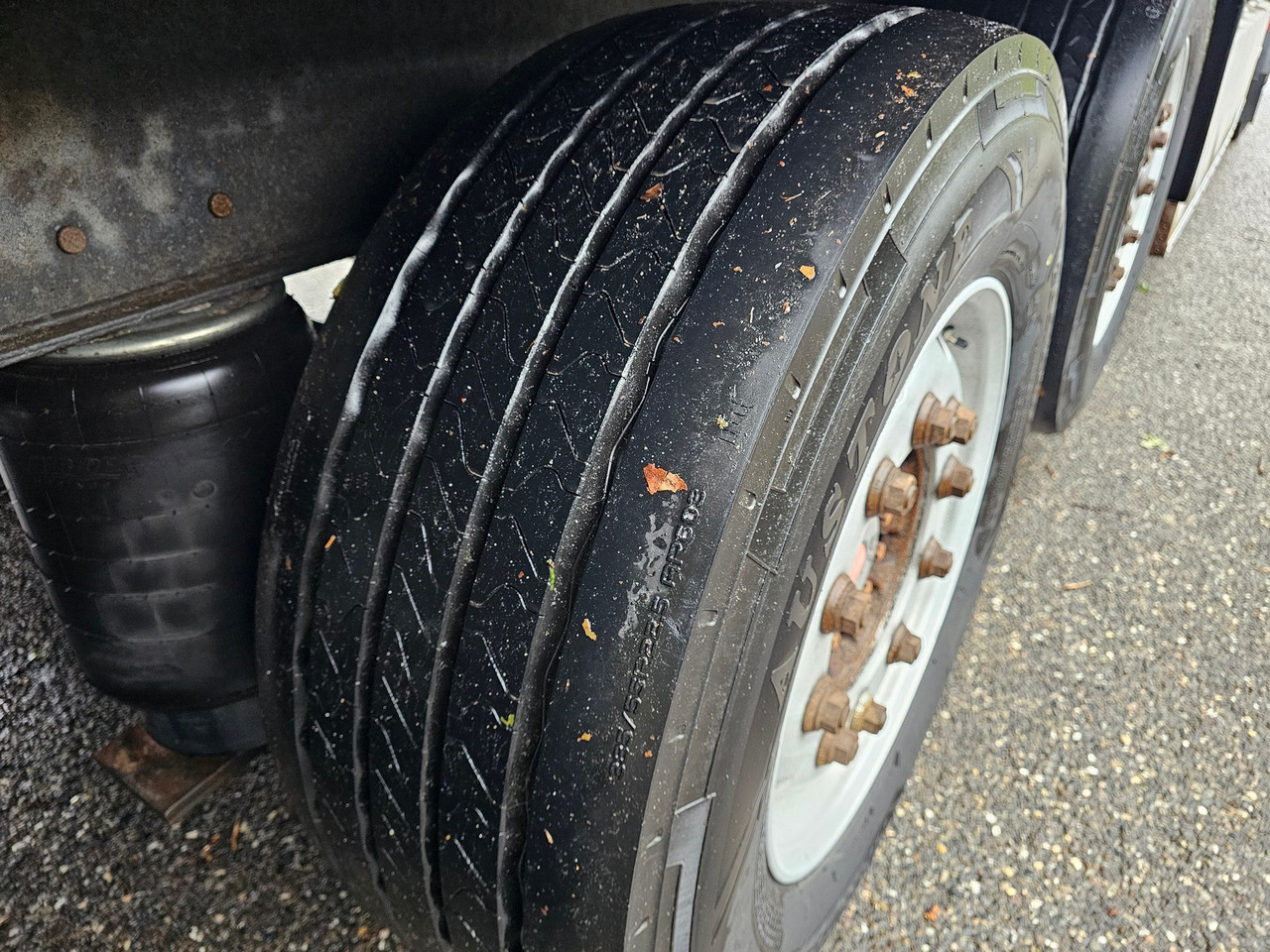 Schuifzeiloplegger Schmitz S01 With New Tyres