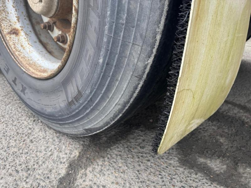 Vlakke/ Open oplegger Fruehauf