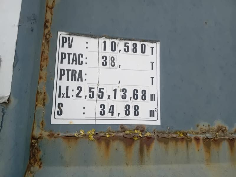 Vlakke/ Open oplegger Fruehauf