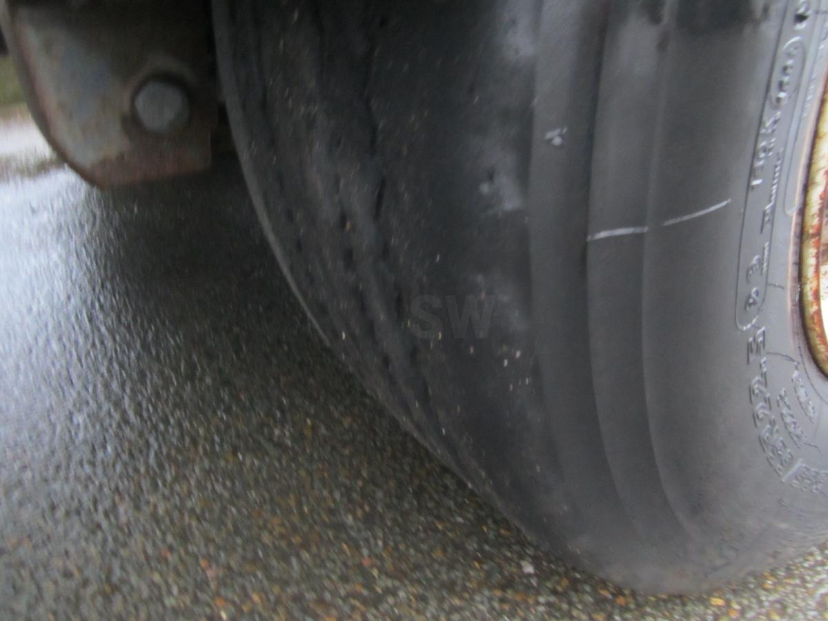 Vlakke/ Open oplegger Fruehauf