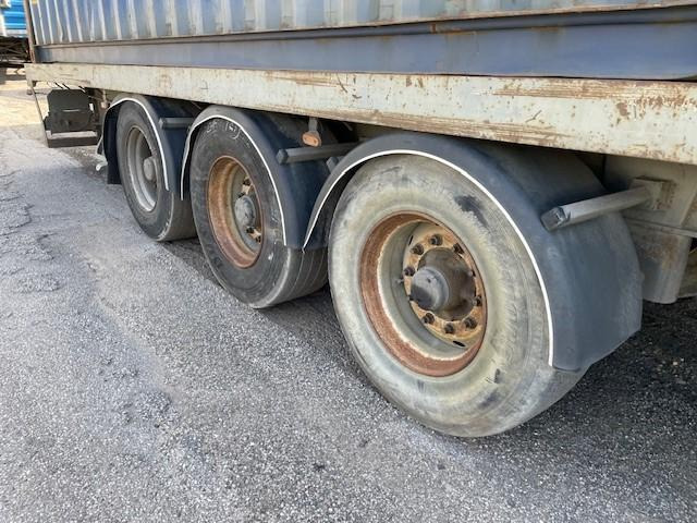 Vlakke/ Open oplegger Fruehauf