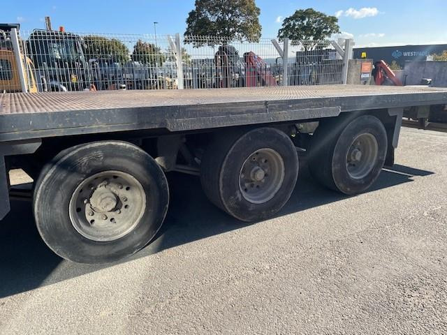 Vlakke/ Open oplegger Lecitrailer