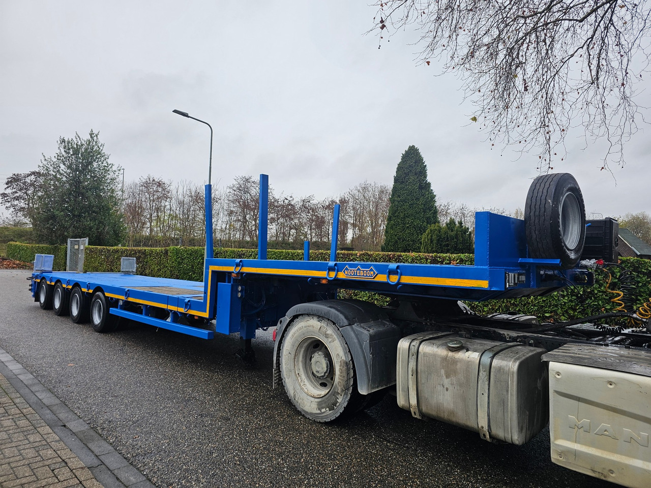 Vlakke/ Open oplegger Nooteboom MCO-58-04V Telescopic