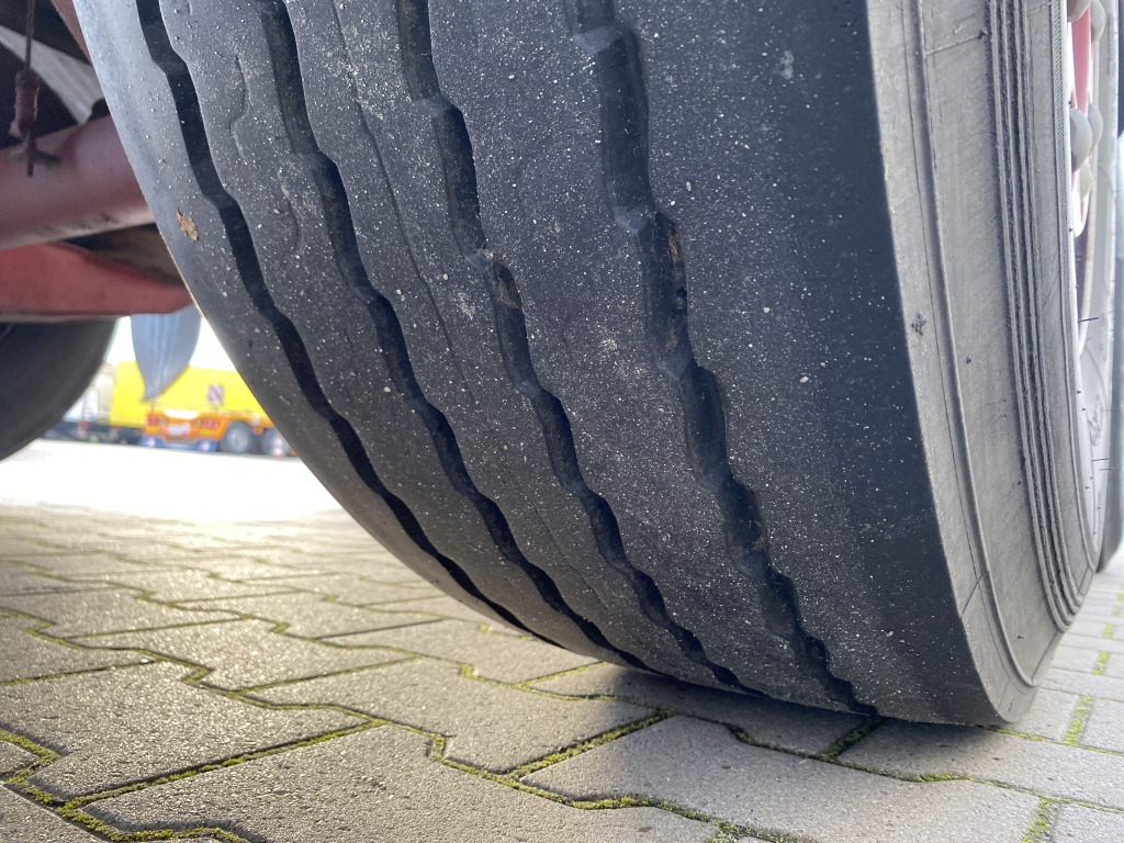 Vlakke/ Open oplegger Schwarzmüller Kennis 16.000 Rollkran